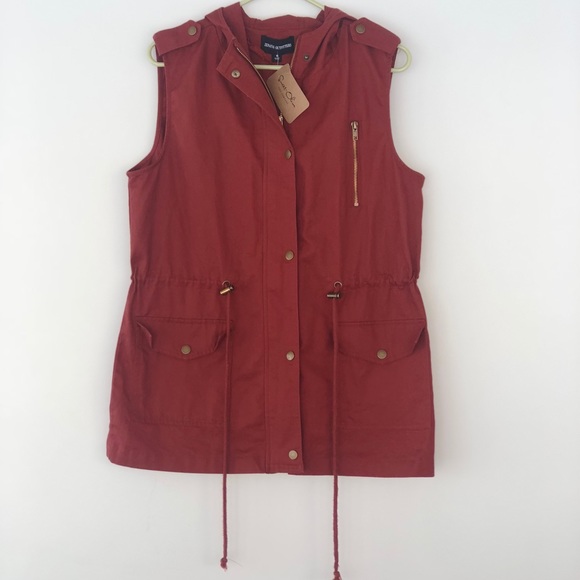 Zenana Outfitters Jackets & Blazers - Hooded vest